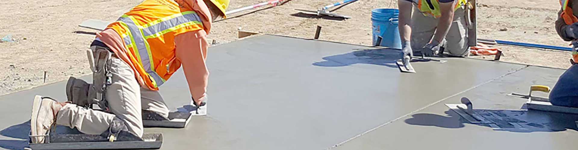 Slider Photo Worker Finishing Concrete
